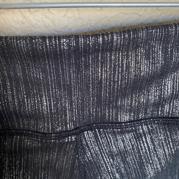 Fabletics Hold Fit Leggings - Picture 10 of 12